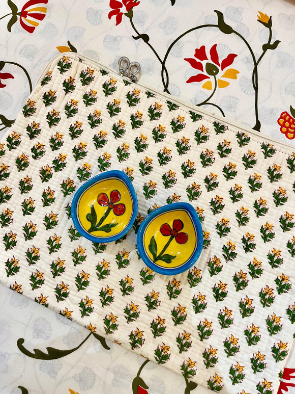 Elegant Tablet Sleeve with twin pottery diyas_in shades of Yellow