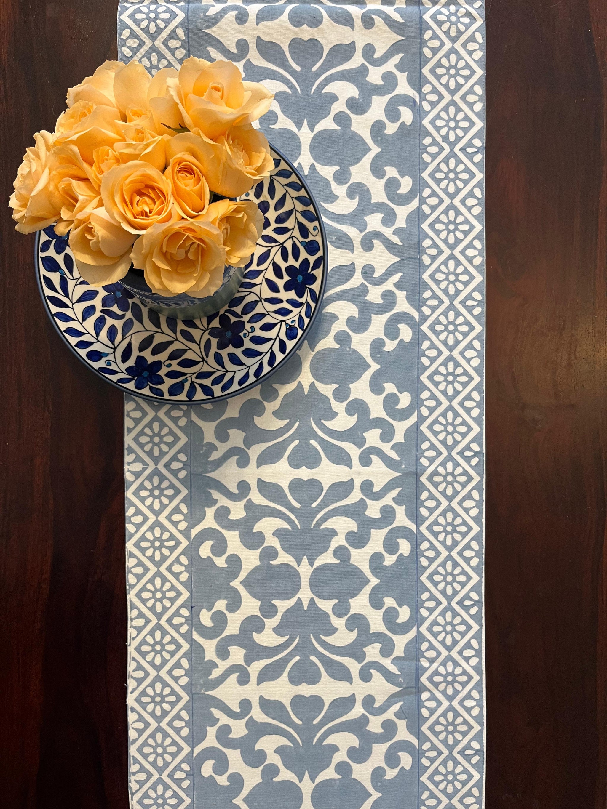 table runner 「青磁色・彩」　帯リメイク KASHIDAKAARI - Turquoise Table runner, embroidered floral suzani patte