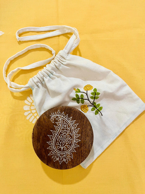 Paisley Wooden Coaster Set (4 pcs) with Potli Bag