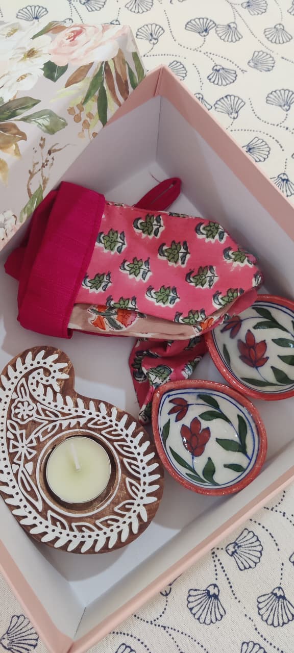 Light & Tradition Gift Box1